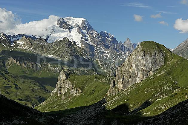 aa041231GE combe de la neuva et massif du mont blanc, beaufortain, savoie, Europe, EEC, middle mountain, landscape (France).