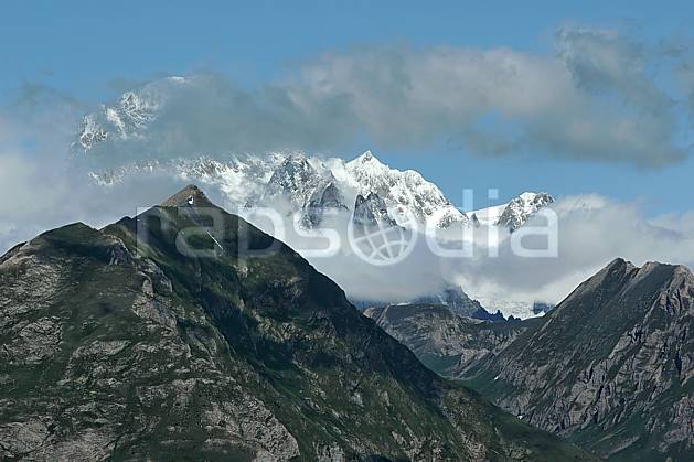 aa041244LE : Beaufortain, Savoie, Alpes. Europe, CEE, C02, C01, arête, sommet moyenne montagne, nuage, paysage (France).