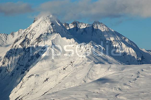 aa043049LE : Depuis La Plagne, Savoie, Alpes. Europe, CEE, C02, C01, arête moyenne montagne, paysage (France).