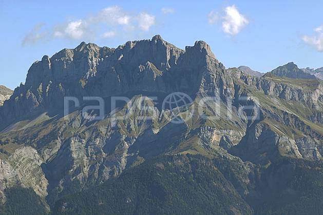 aa055790LE : Tête du Colonney et Aiguille de Varan depuis Croisse Baulet, Haute-Savoie, Alpes. Europe, CEE, chaine de montagnes, C02, C01 moyenne montagne, paysage, Annecy 2018 (France).