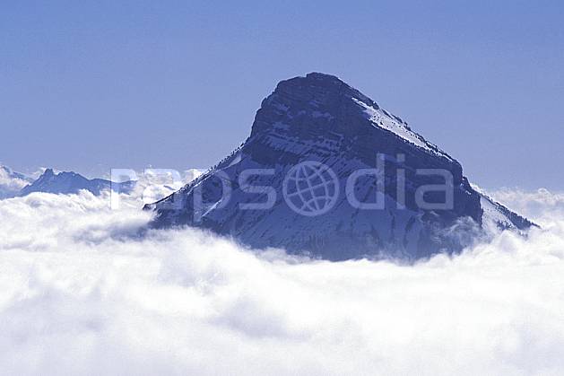 aa0930-10LE : Mer de nuages, Chartreuse, Isère, Alpes. Europe, CEE, ciel bleu, mer de nuages, falaise, C02, C01 moyenne montagne, nuage, paysage (France).