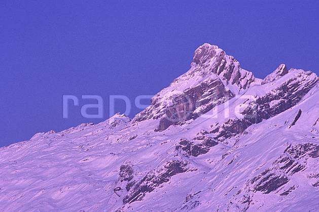 aa2106-31LE : Pointe Percée, Aravis, Haute-Savoie, Alpes. Europe, CEE, ciel bleu, coucher de soleil, C02, C01 moyenne montagne, paysage, Annecy 2018 (France).