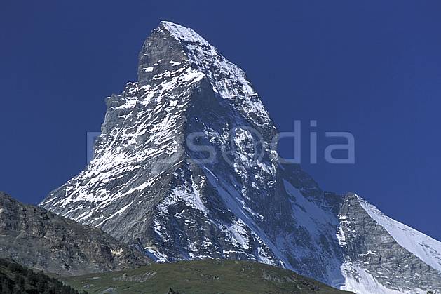 aa2533-23LE : Le Cervin, Alpes. Europe, ciel bleu, falaise, C02, C01 moyenne montagne, paysage (Suisse).