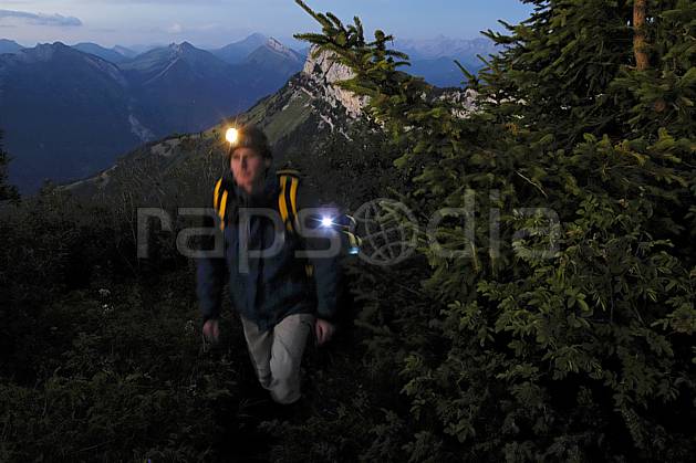 ab055120GE lampe frontale, dents de lanfon, haute-savoie, Europe, EEC, night, light, bivouac, forest, man, middle mountain, landscape, people, portrait, Annecy 2018 (France ).