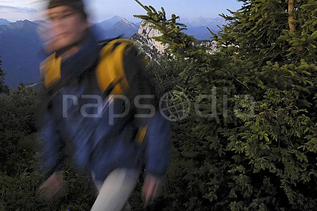 ab055122GE dents de lanfon, haute-savoie, alpes, hiking, Europe, EEC, night, bivouac, forest, man, middle mountain, people, portrait, Annecy 2018 (France).
