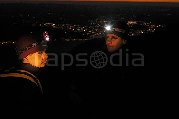ab055163GE lampe frontale, dents de lanfon, vue sur annecy, haute-savoie, Europe, EEC, night, light, bivouac, man, lake, middle mountain, landscape, people, portrait, Annecy 2018 (France).