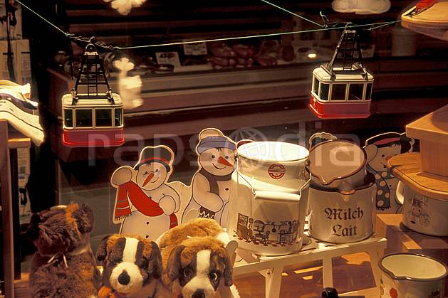 ae2137-27LE : Les Diablerets, Alpes. Europe, magasin, jeu, téléphérique, C02, C01 environnement, moyenne montagne (Suisse).