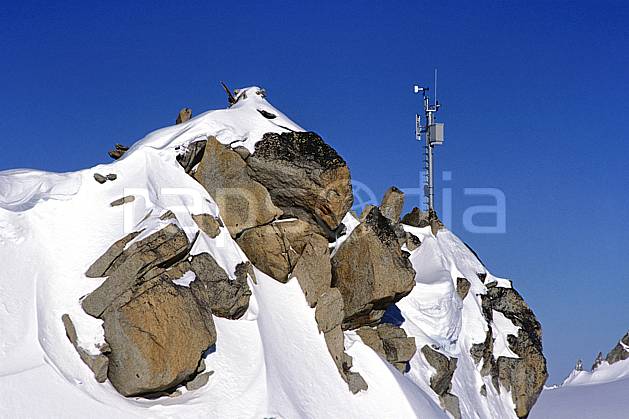 ae2749-14LE : Balise météo. Europe, CEE, ciel bleu, C02, C01 environnement, moyenne montagne (France).