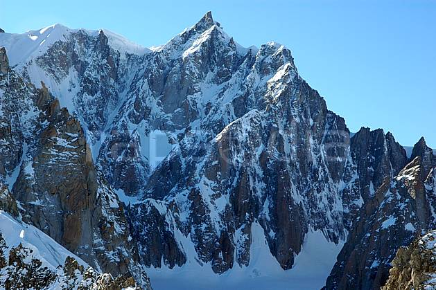 ba050866LE : Pointe de l'Androsace et Mont Maudit, Massif du Mont Blanc, Alpes. Europe, CEE, panorama, chaine de montagnes, falaise, mur, pic, C02, C01 haute montagne (Italie).