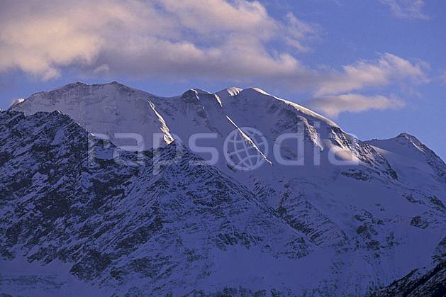 ba0879-23LE : Dômes de Miage, Massif du Mont Blanc, Alpes. Europe, CEE, ciel nuageux, coucher de soleil, C02, C01 haute montagne, paysage (France).