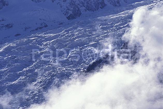 ba0963-04LE : Glacier des Bossons, Massif du Mont Blanc, Haute-Savoie, Alpes. Europe, CEE, glacier, crevasse, sérac, C02, C01 haute montagne, paysage, Annecy 2018 (France).