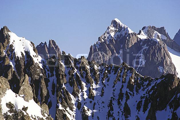ba0978-05LE : Les Ecrins, Oisans, Alpes. Europe, CEE, arête, ciel bleu, falaise, C02, C01 haute montagne, paysage (France).