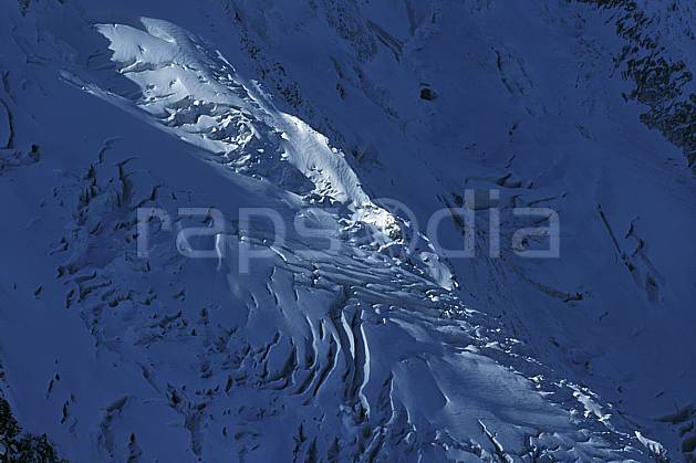 ba3049-25LE : Glacier des Bossons, crevasses, Massif du Mont Blanc, Haute-Savoie, Alpes. Europe, CEE, glacier, crevasse, sérac, C02, C01 haute montagne, paysage, Annecy 2018 (France).