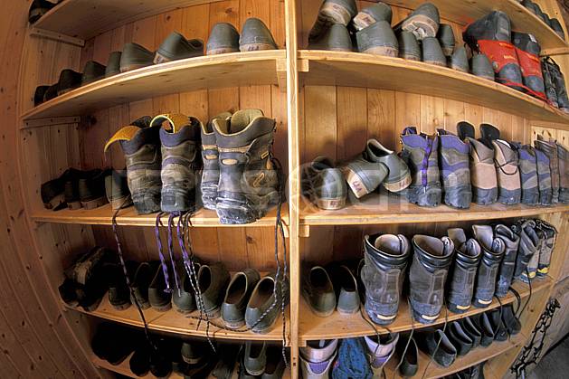 cg2524-20LE : Chaussure, Cabane des Vignettes, Haute Route Chamonix / Zermatt, Alpes. randonnée pédestre Europe, sport, rando, loisir, action, sport de montagne, chaussure, C02, C01 matériel, moyenne montagne (Suisse).