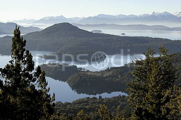 ea054764GE lago moreno, bariloche, patagonia, South America, Latin America, America, chain of mountains, panorama, forest, lake, middle mountain, landscape, adventure trip (Argentina).