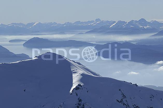 ea054805GE massif andin, lago nahuel huapi, san carlos de bariloche, patagonie, South America, Latin America, America, chain of mountains, panorama, lake, middle mountain, landscape, adventure trip (Argentina).