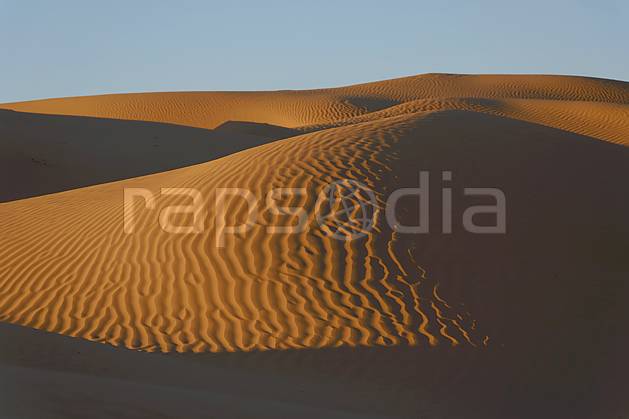 ea063669LE : Désert du Sud Tunisien, au sud de Douz, Dunes de sable. Afrique, Afrique du nord, dune, C02, C01 désert, paysage, voyage aventure (Tunisie).
