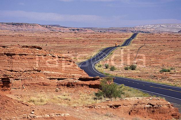 ea0651-11LE : Painted desert, Arizona. North America, blue sky, National Park, road desert, environment, landscape, adventure trip (Usa).