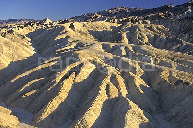 ea0662-29LE : Death Valley, California. Amérique du nord, ciel bleu, évasion, espace, parc américain, pureté, érosion, C02, C01 désert, paysage, voyage aventure (Usa).