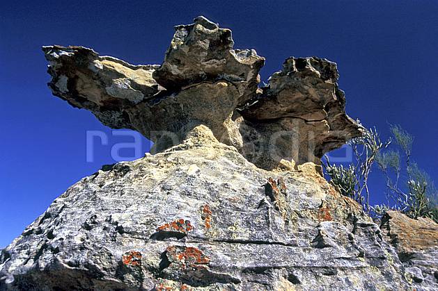 ea2254-29LE : Parc National de l'Isalo. Afrique, Afrique de l'est, bloc, ciel bleu, C02, C01 paysage, voyage aventure (Madagascar).