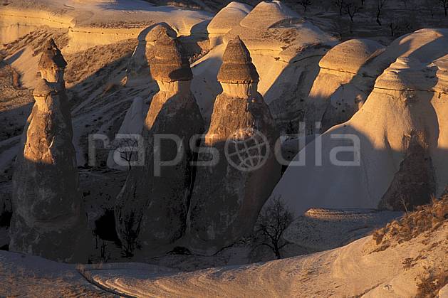 ea2658-20LE : Anatolie Centrale, Cappadoce. Europe, pic, érosion, C02, C01 paysage, voyage aventure (Turquie).