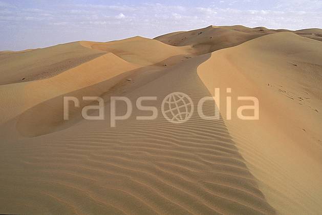 ea2838-36LE : Arabie Saoudite. Afrique, Moyen Orient, ciel voilé, dune, C02, C01 désert, paysage, voyage aventure (Arabie-Saoudite).