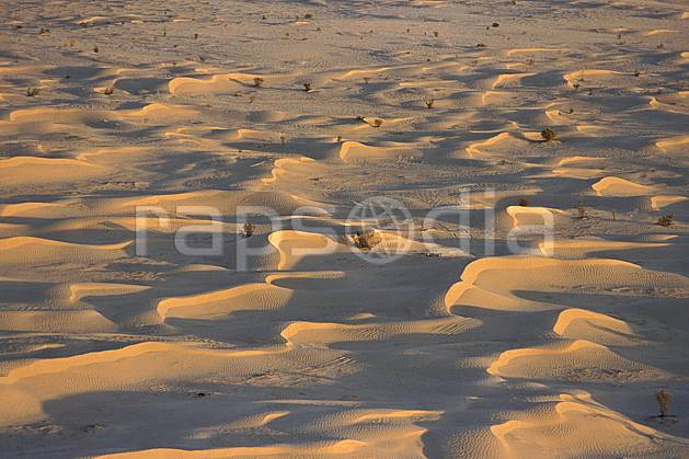 ea3084-02LE : Transfennec. quad, raids et orientation Afrique, Afrique du nord, sport, loisir, raid, action, sport mécanique, dune, C02, C01 désert, paysage, voyage aventure (Tunisie).