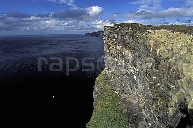 ea3176-37LE : Paysage d'Irlande, Cliffs of Moher. Europe, CEE, falaise, C02, C01 mer, paysage, voyage aventure (Irlande).