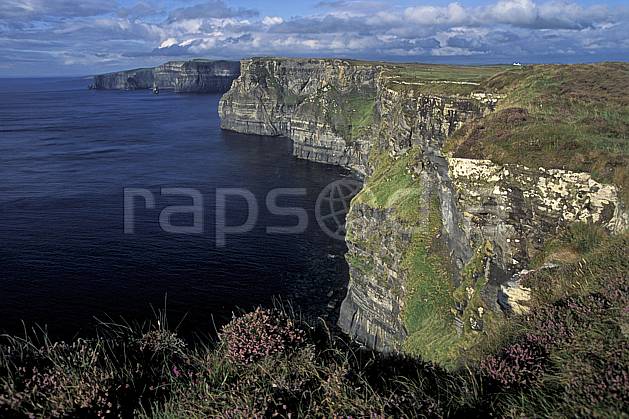 ea3177-06LE : Paysage d'Irlande, Cliffs of Moher. Europe, CEE, falaise, C02, C01 flore, mer, paysage, voyage aventure (Irlande).