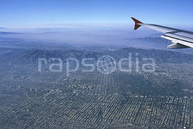 ee0641-14LE : Ville de Los Angeles, California. Amérique du nord, avion, ciel bleu, vue aérienne, C02, C01 environnement, habitation, paysage, transport, voyage aventure (Usa).
