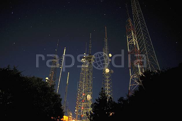 ee0643-07LE : Antenne de radiocommunication. Amérique du nord, nuit, lumière, étoile, C02, C01 environnement, paysage, transport (Usa).