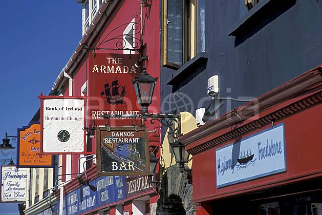 ee3173-33LE : Paysage d'Irlande. Europe, CEE, ville, magasin, rue, C02, C01 environnement, habitation, patrimoine, voyage aventure (Irlande).