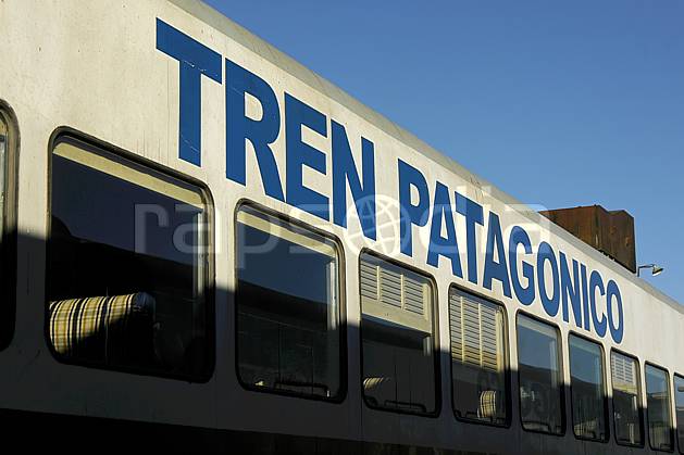ef054559LE : Gare ferroviaire, Bariloche, Patagonie. Amérique du sud, Amérique Latine, Amérique, train, C02, C01 environnement, transport, voyage aventure (Argentine).