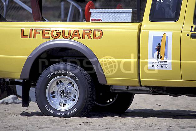 ef0641-37LE : Lifeguard à Malibu beach, Los Angeles, Californie. Amérique du nord, voiture, C02, C01 transport, voyage aventure (Usa).