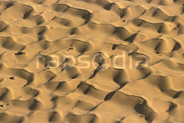 fa3083-01LE : Dune, Désert, Sahara. Afrique, Afrique du nord, vue aérienne, C02, C01 désert, textures et fonds (Tunisie).
