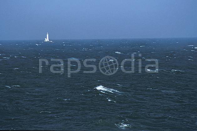 hf3172-02LE : Paysage d'Irlande, Phare. Europe, CEE, C02, C01 environnement, mer, paysage, transport, voyage aventure (Irlande).